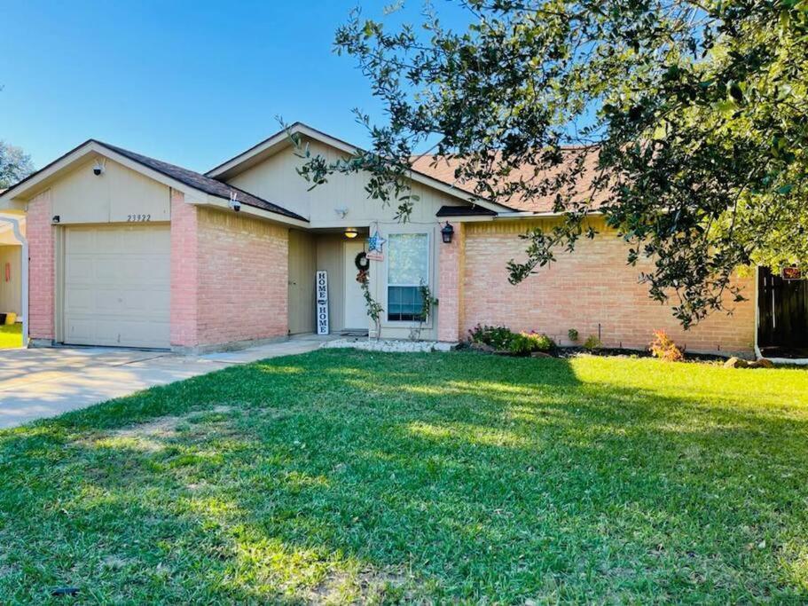 3 Bedroom Entire Home - Centrally Located In Katy, Texas المظهر الخارجي الصورة