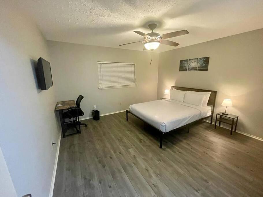 3 Bedroom Entire Home - Centrally Located In Katy, Texas المظهر الخارجي الصورة