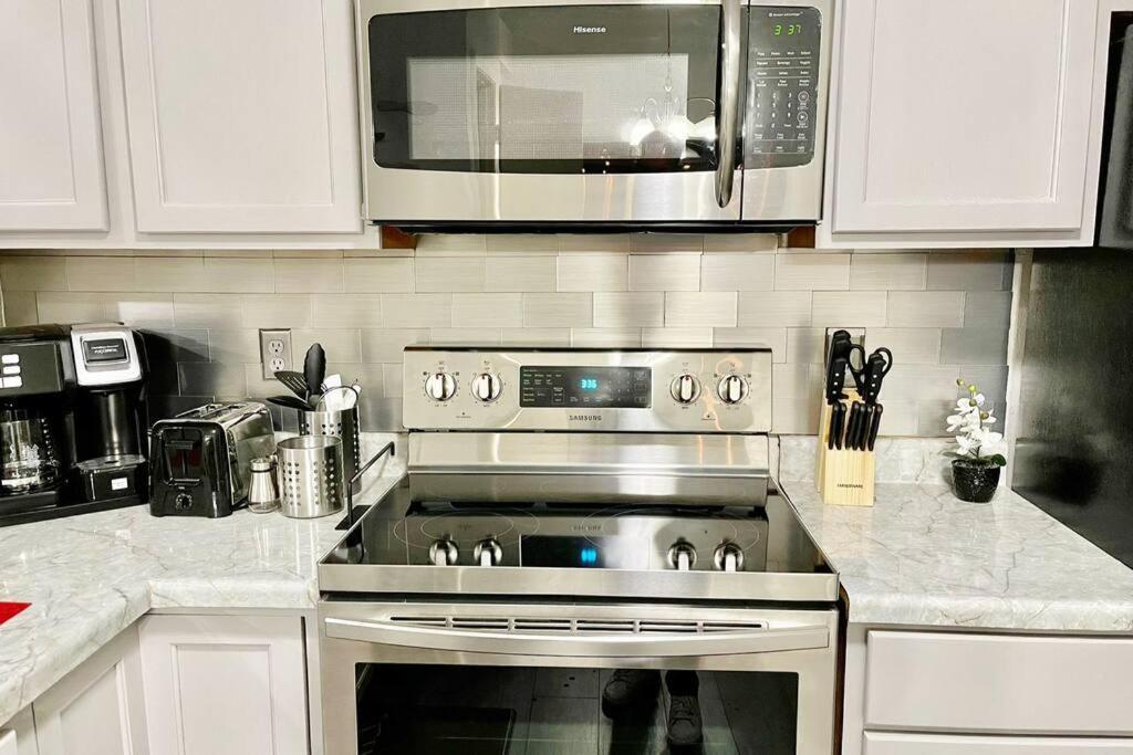 3 Bedroom Entire Home - Centrally Located In Katy, Texas المظهر الخارجي الصورة
