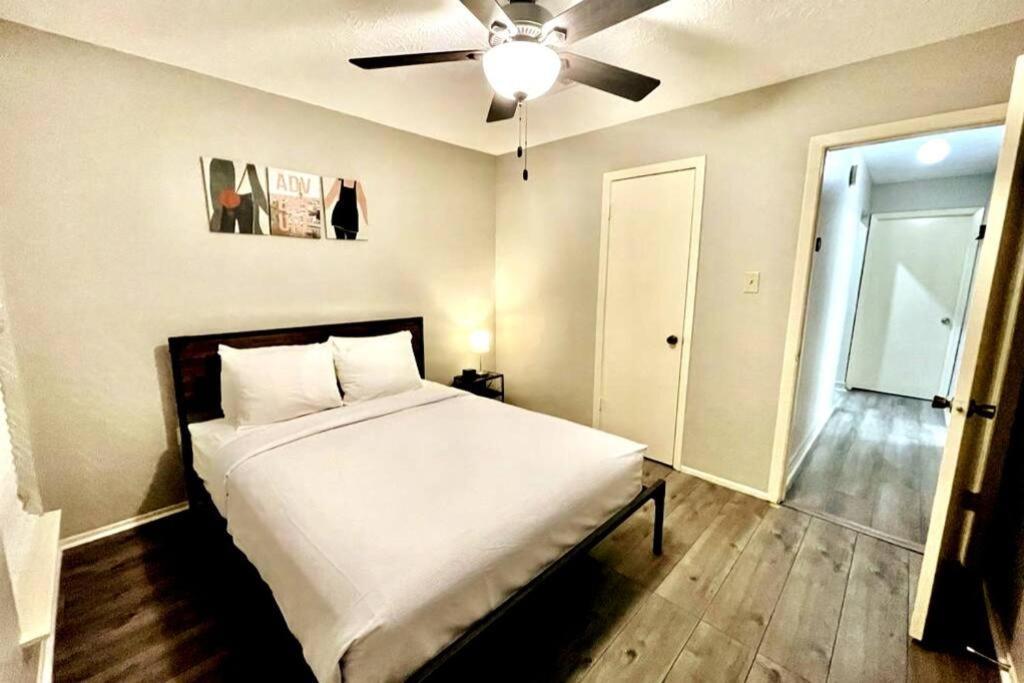 3 Bedroom Entire Home - Centrally Located In Katy, Texas المظهر الخارجي الصورة